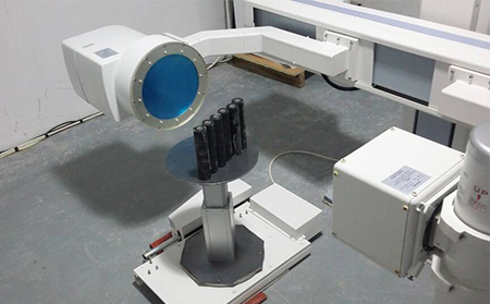 工业X光机使用工作中